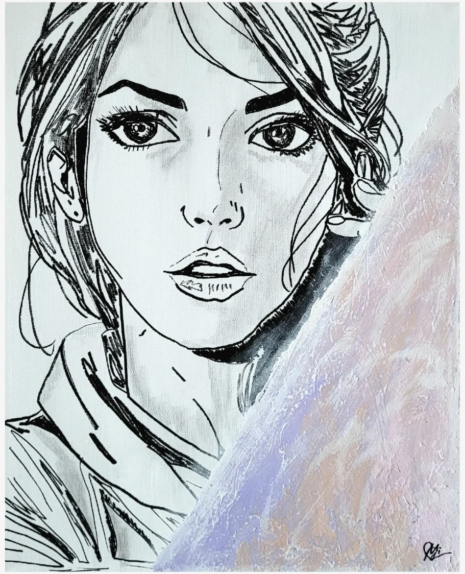 Porträt in schwarz weiß einer hübschen Frau mit langen Haaren und einem nachdenklichen Ausdruck.